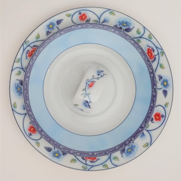 Crown Baccara Plate, Saucer & Napkin Ring Set - Picture 1 of 8